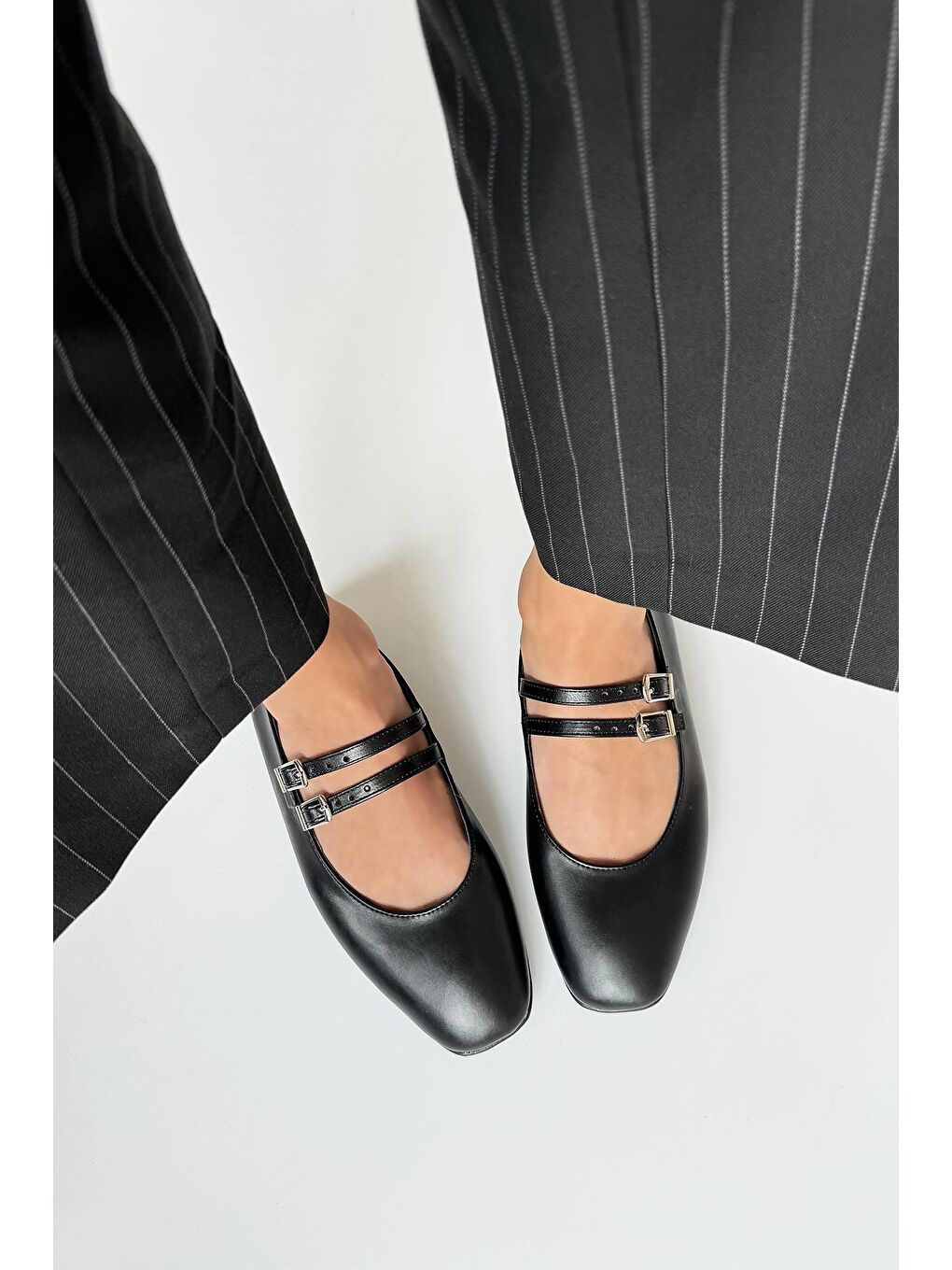 Elvira   Kadın  Kemer  Detay  Deri  Babet Siyah-3