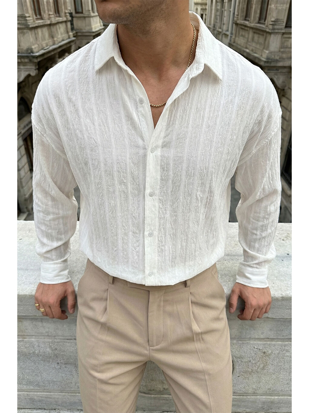 Beyaz Maze Premium Oversize Erkek Gömlek Dokulu Çizgili-1