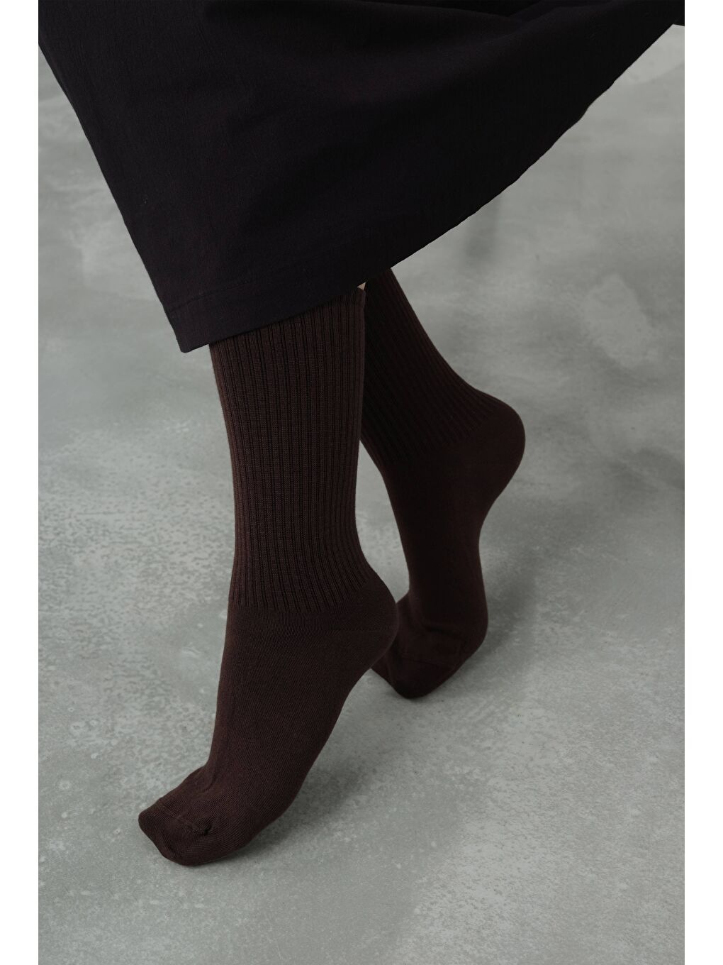 Kahverengi Düz Lastik Örgü Soket Çorap Kahve-1