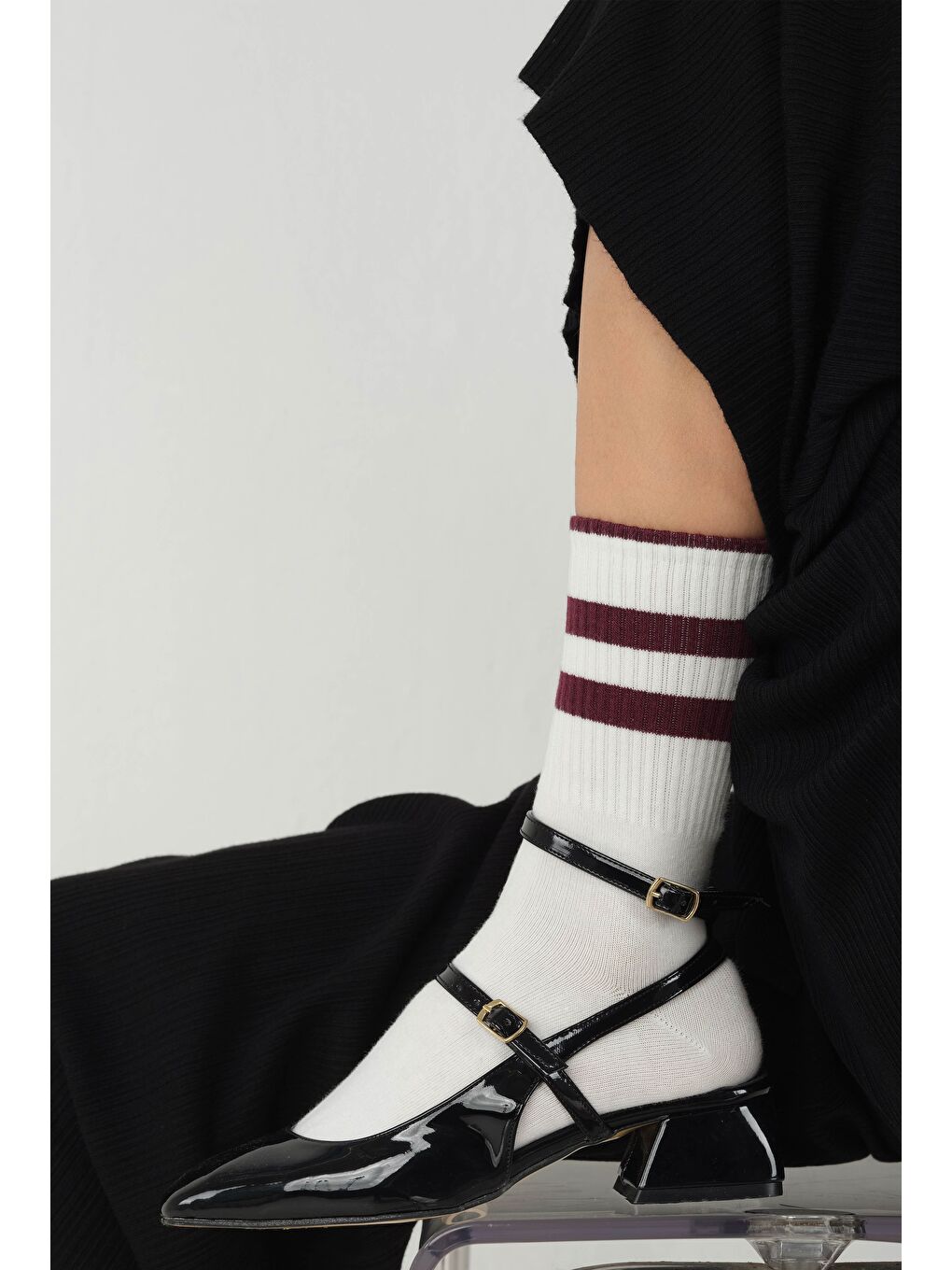 Lastik Örgülü Soket Çorap Beyaz-Bordo-1