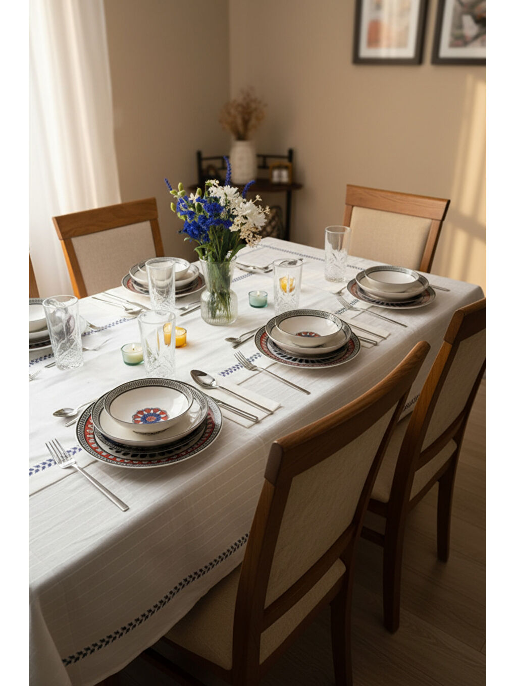 Beyaz İkonyum 24 Parça Porselen Yemek Takımı-4