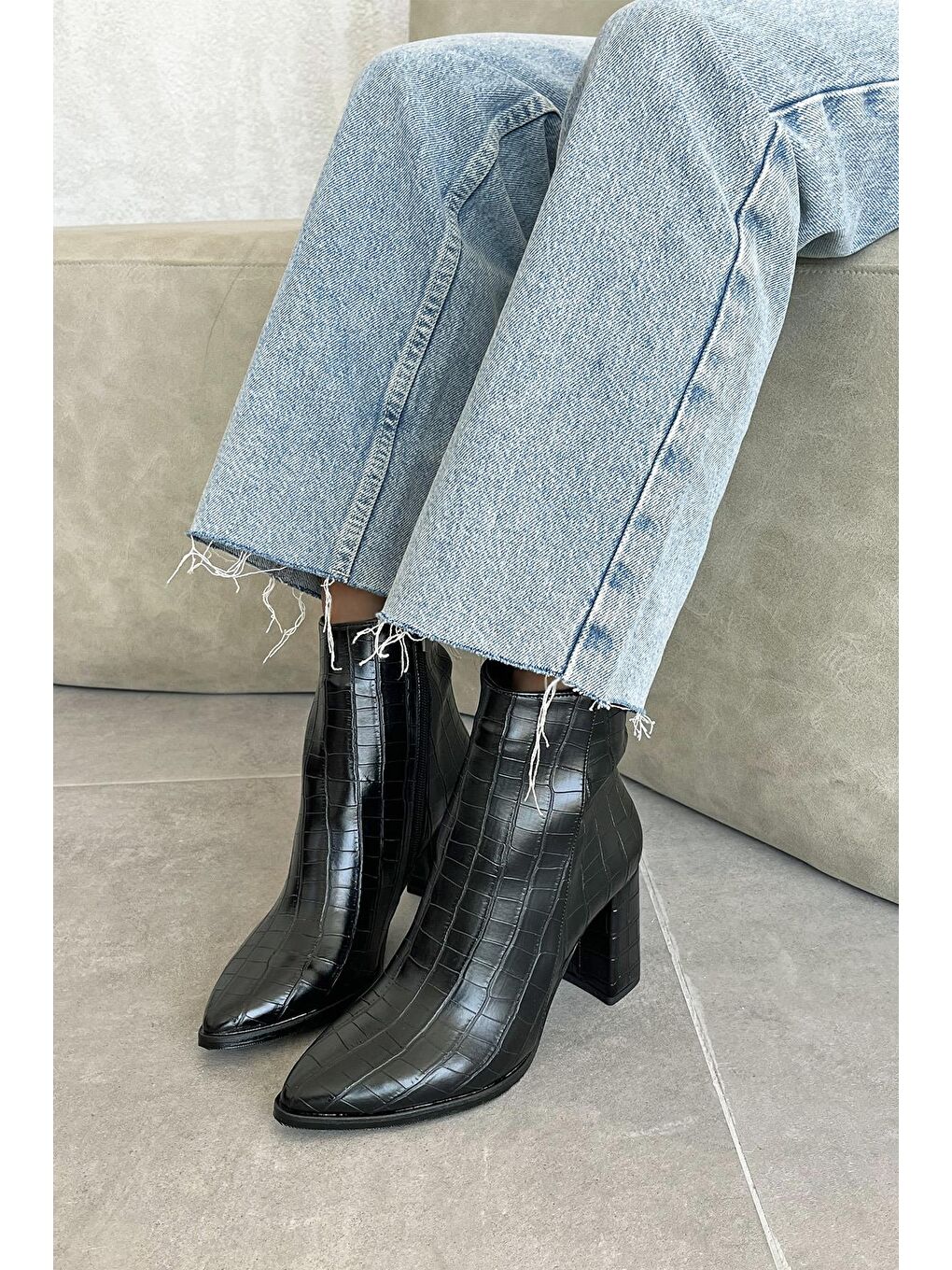 Fergal Kadın Topuklu Kroko Bot Siyah-2