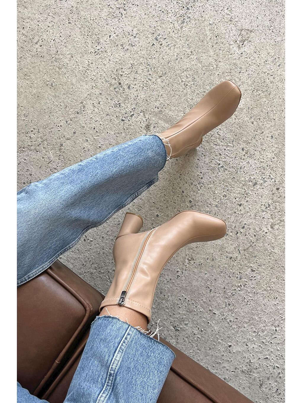 Bej Beck Kadın Küt Kalıp Streç Deri Bot Ten-2