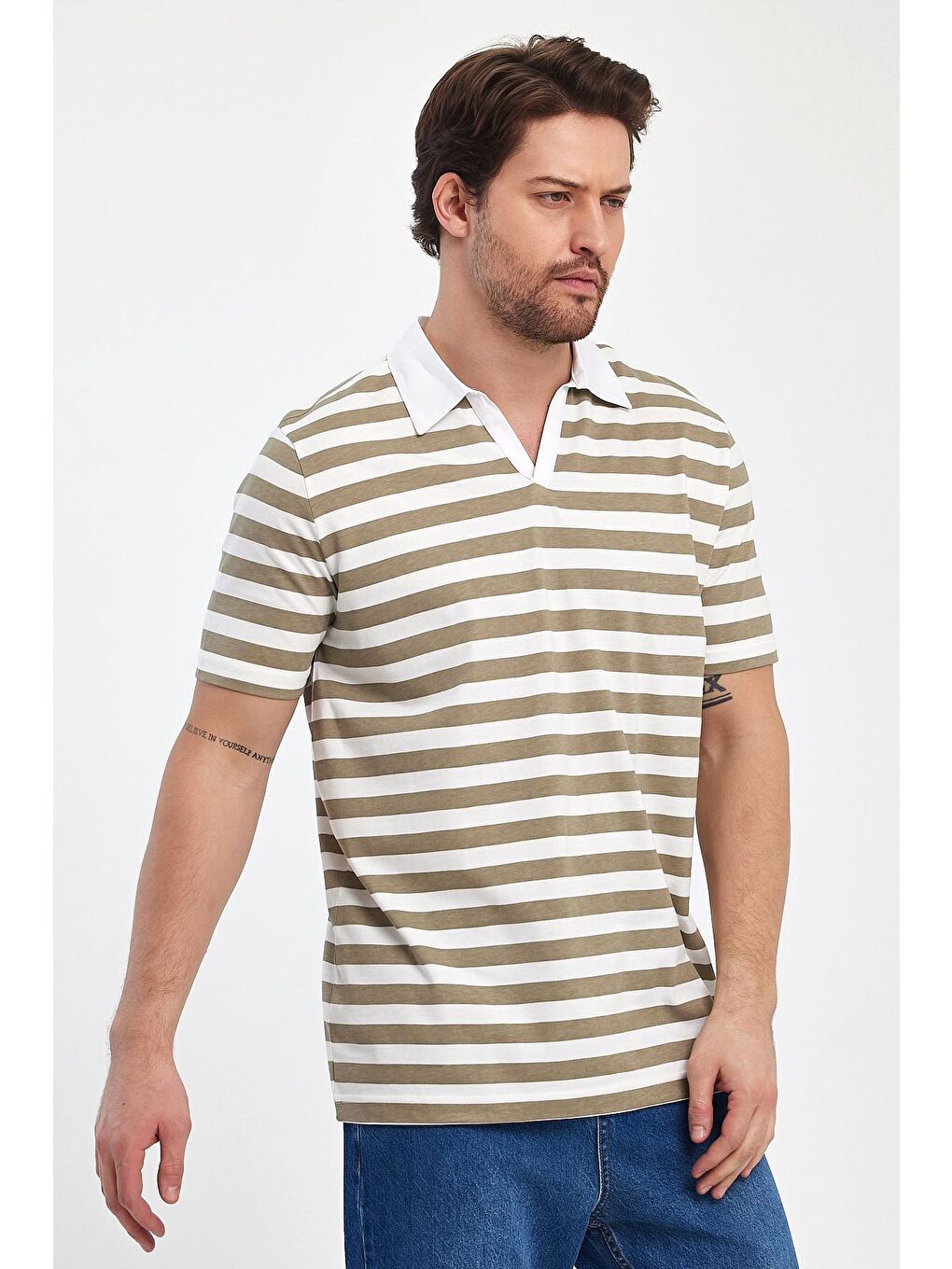 Kahverengi Regular Fit Düğmesiz Polo Yaka %100 Pamuk  Çizgili Erkek Tişört RF0390-1