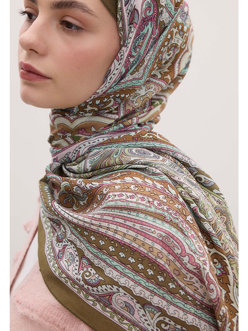 Etnıc Floral Desen Şal Tozlu Pembe-1