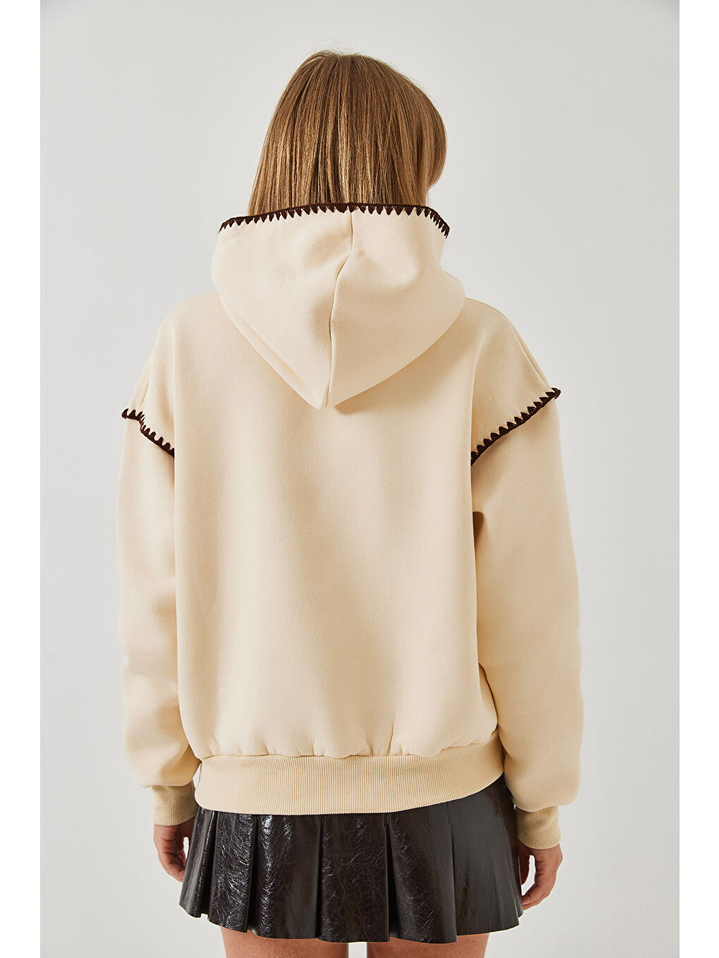 Bej Kadın Kapüşonlu Dantel Detaylı Sweatshirt-1