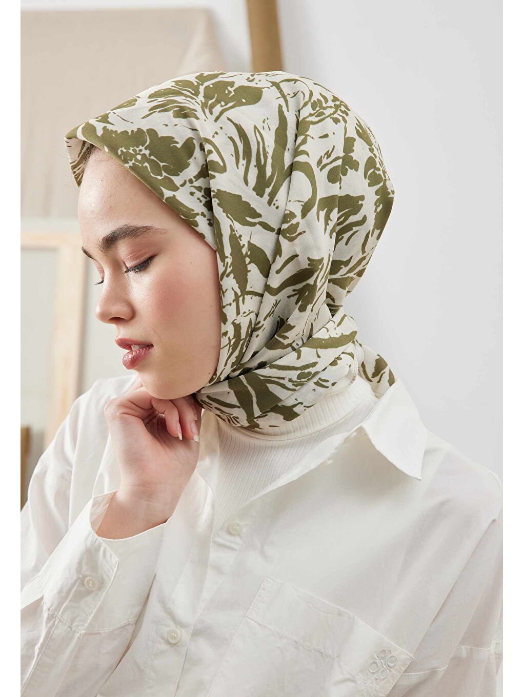 Vıolet Desen Pamuk İpek Eşarp Haki-2