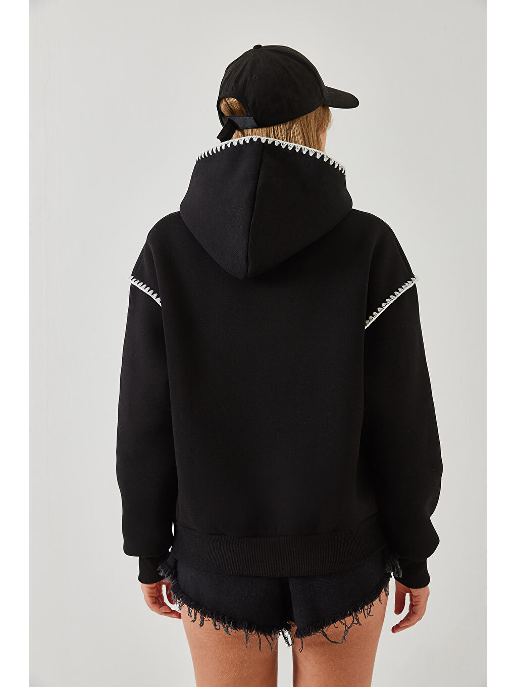 Siyah Kadın Kapüşonlu Dantel Detaylı Sweatshirt-4