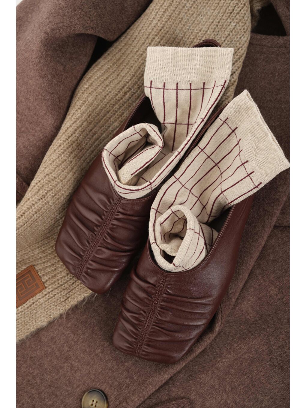 Grid Desen Soket Çorap Bej-Bordo-2