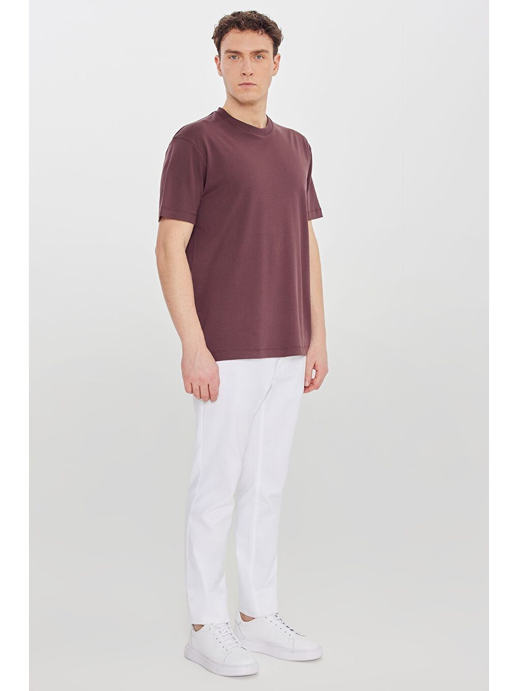 Erkek Bordo %100 Pamuk Modern Fit Bisiklet Yaka Basic Tişört-1