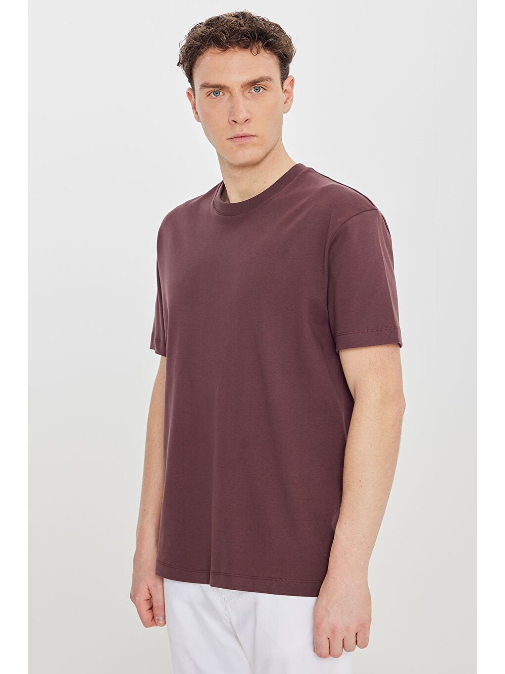 Erkek Bordo %100 Pamuk Modern Fit Bisiklet Yaka Basic Tişört-2