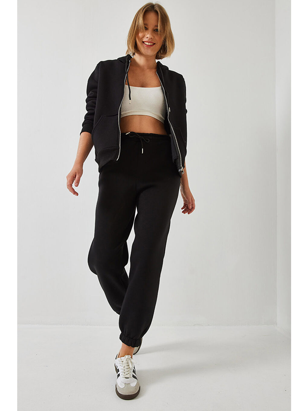 Siyah Kadın Kanguru Cepli Kapüşonlu Hırka Alt  Üst Takım MBHS-3