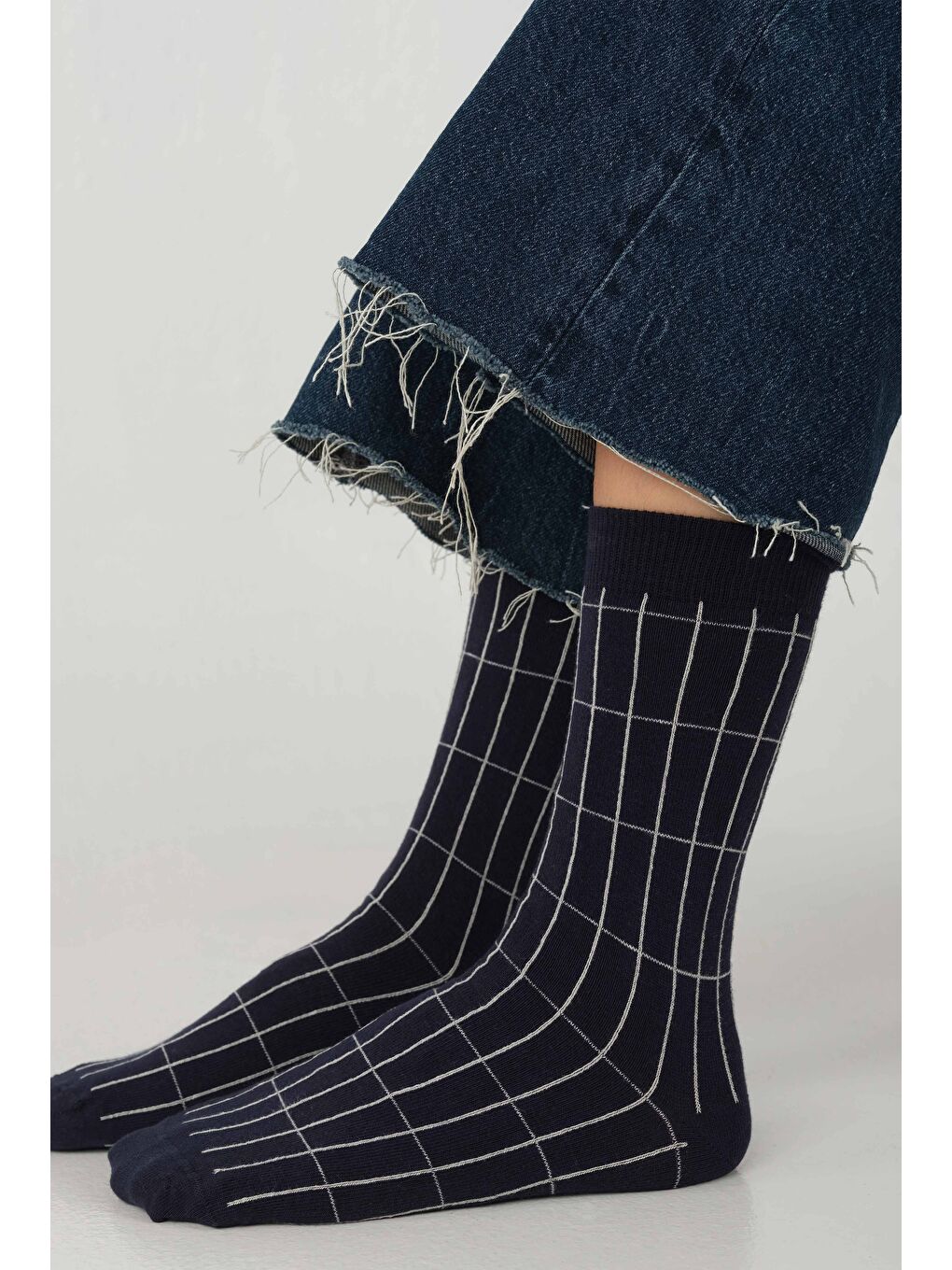 Grid Desen Soket Çorap Lacivert-Gri-1