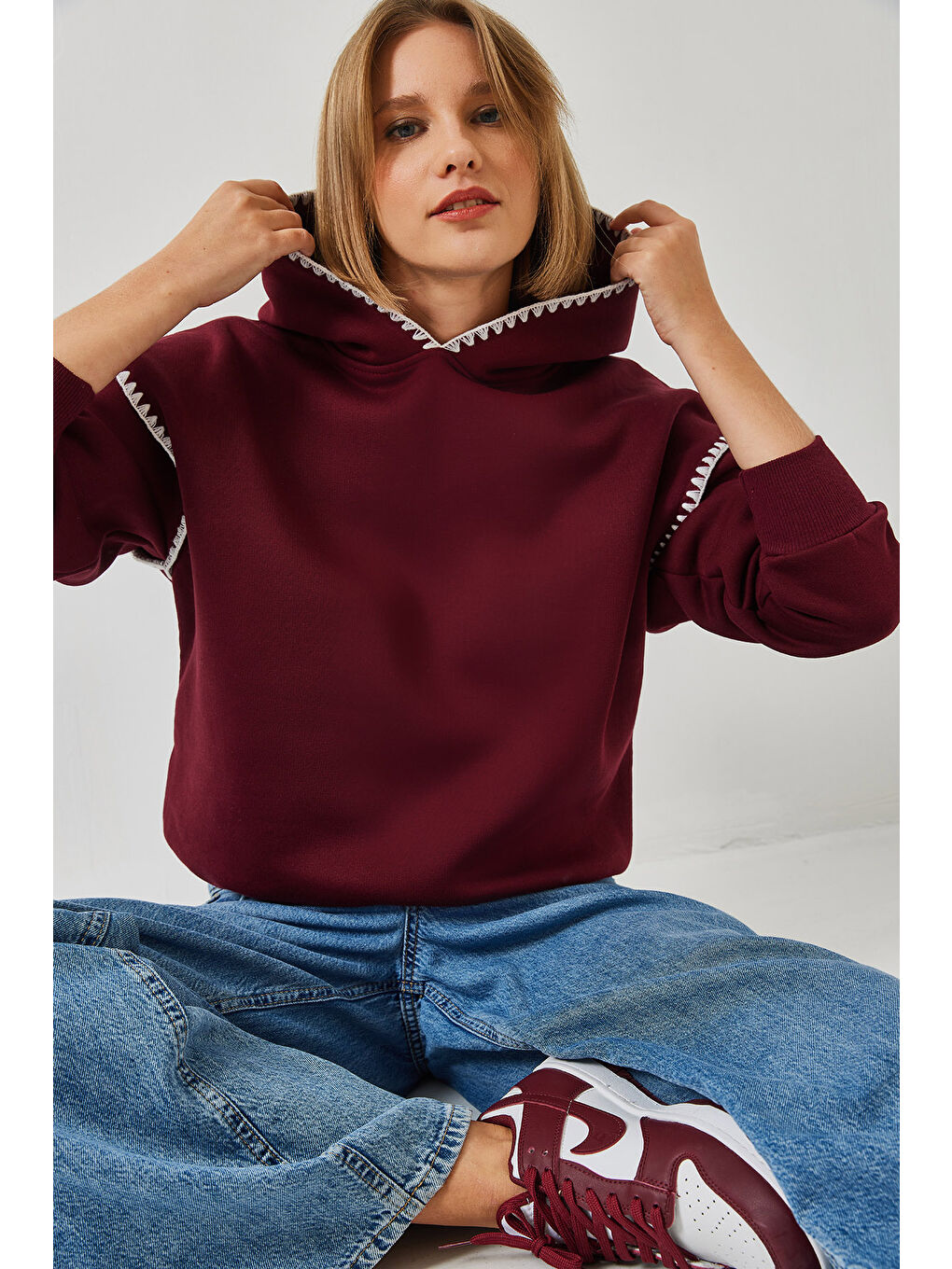 Bordo Kadın Kapüşonlu Dantel Detaylı Sweatshirt-5