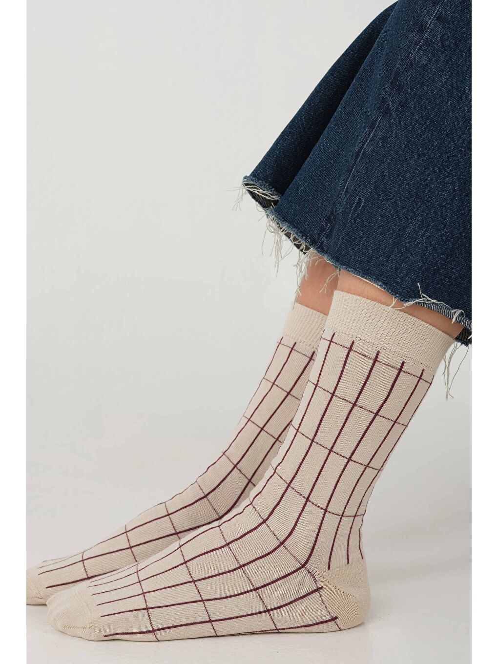 Grid Desen Soket Çorap Bej-Bordo-4
