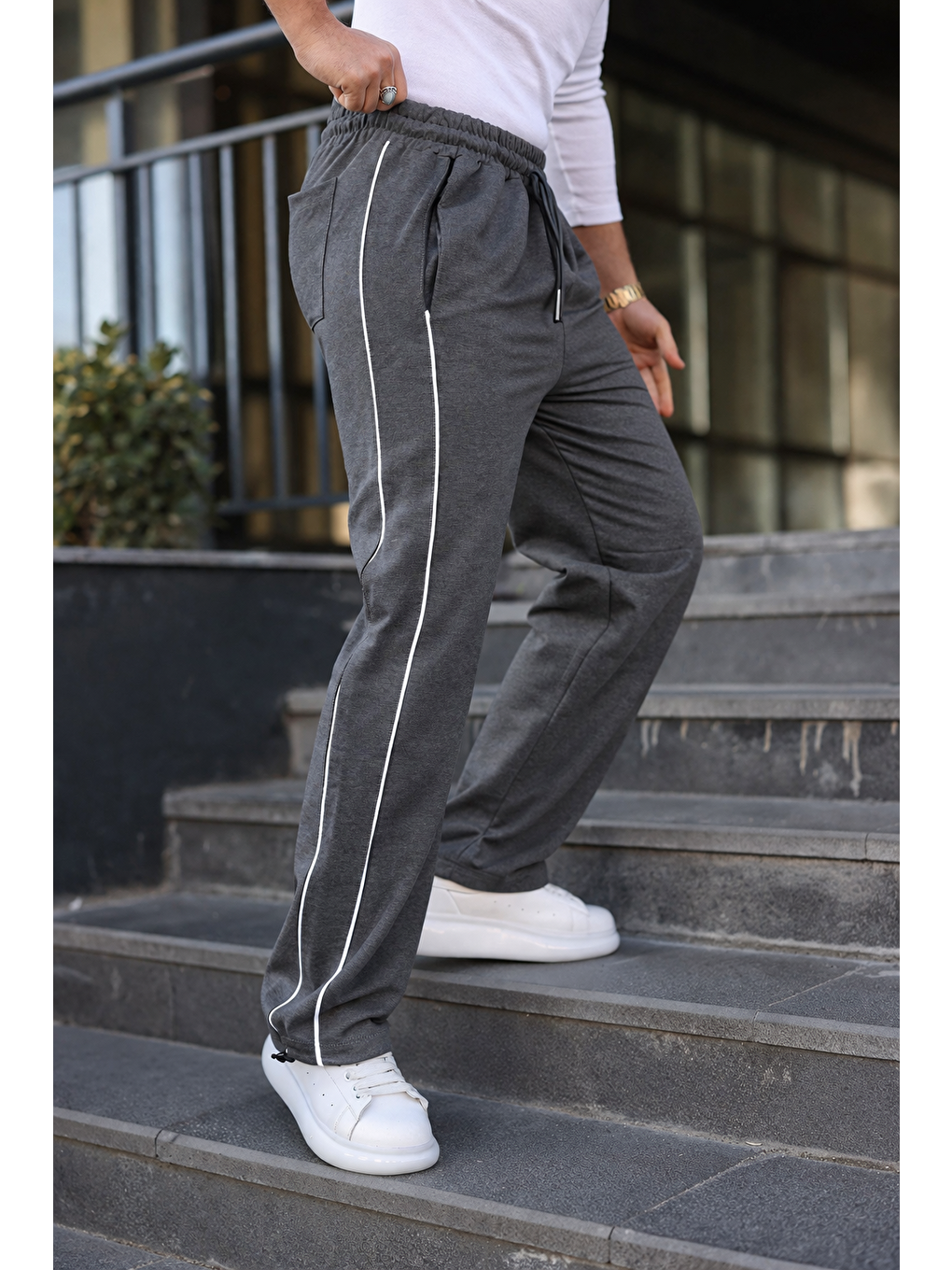 Gri Erkek Günlük Yazlık Çizgili Bol Füme Eşofman Altı-1