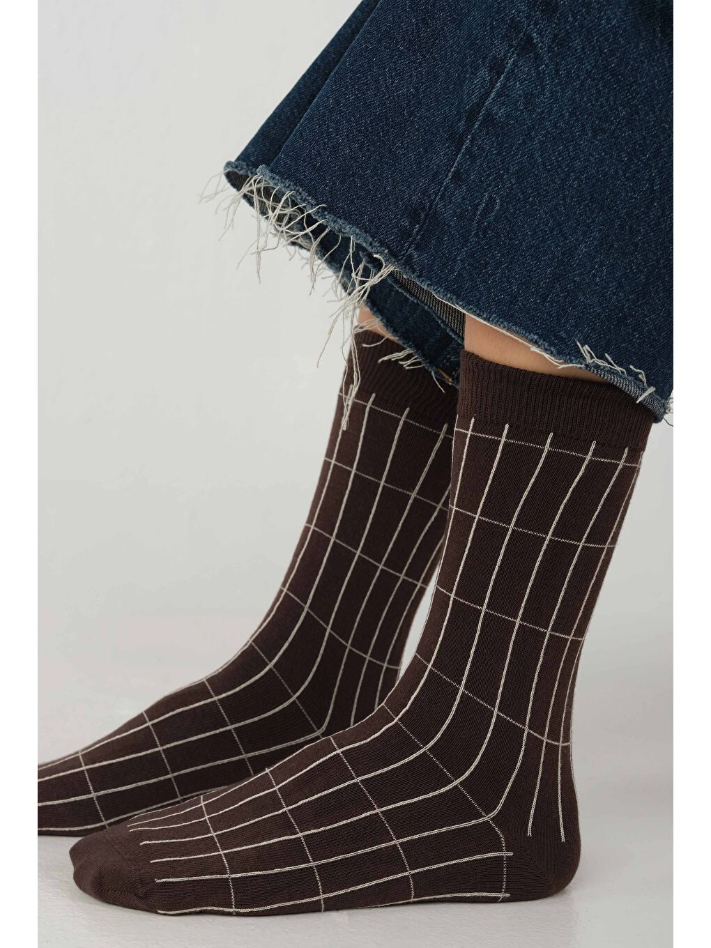 Kahverengi Grid Desen Soket Çorap Acı Kahve-Bej-1