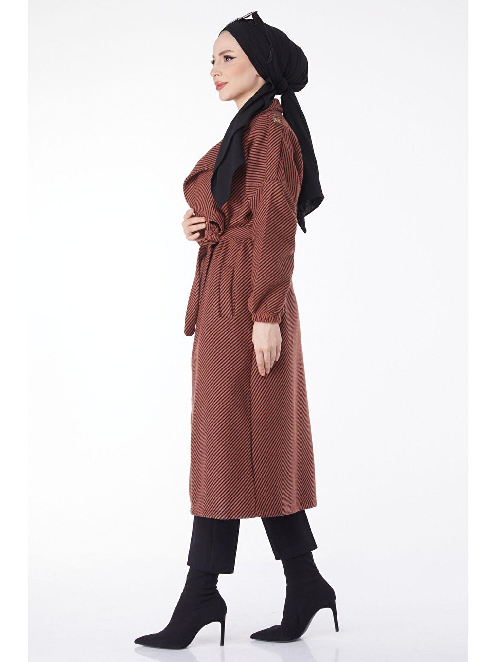 Kahverengi Kruvaze Yaka Kadın Kiremit Kuşaklı Kaşe Kaban - 13132-3