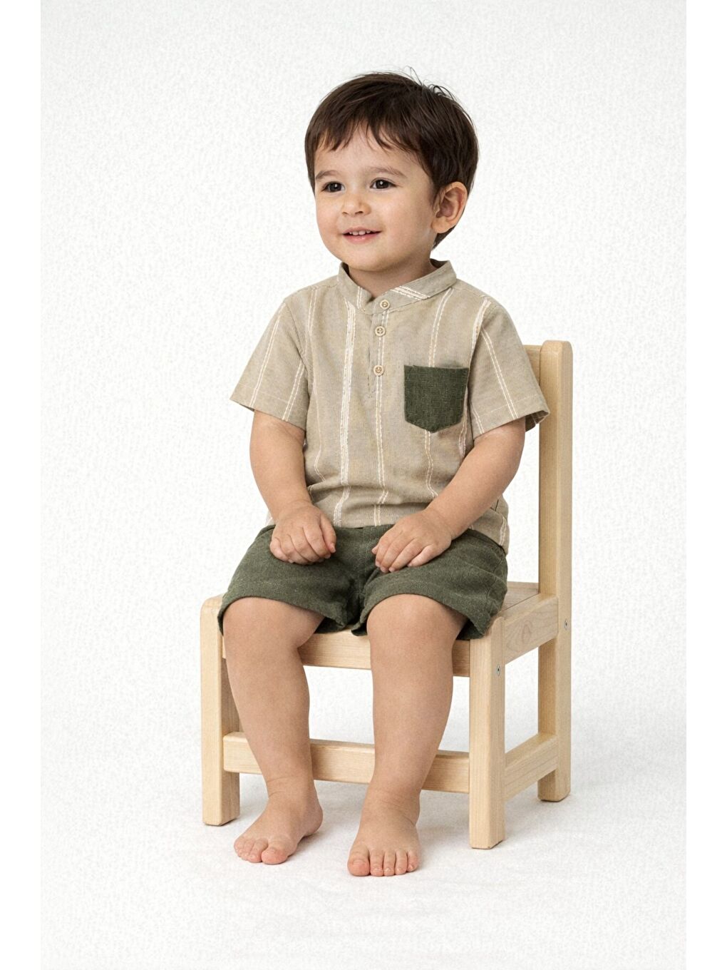 Haki Tarz Gömlek Çizgi Desenli Belden Ayarlanabilir Kısa Kollu Şortlu 2'li Takım Çocuk ve Bebek Giyi-2