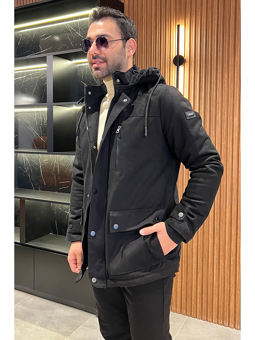 Siyah Kapüşonlu İçi Pelüş Erkek Gabardin Mont-1