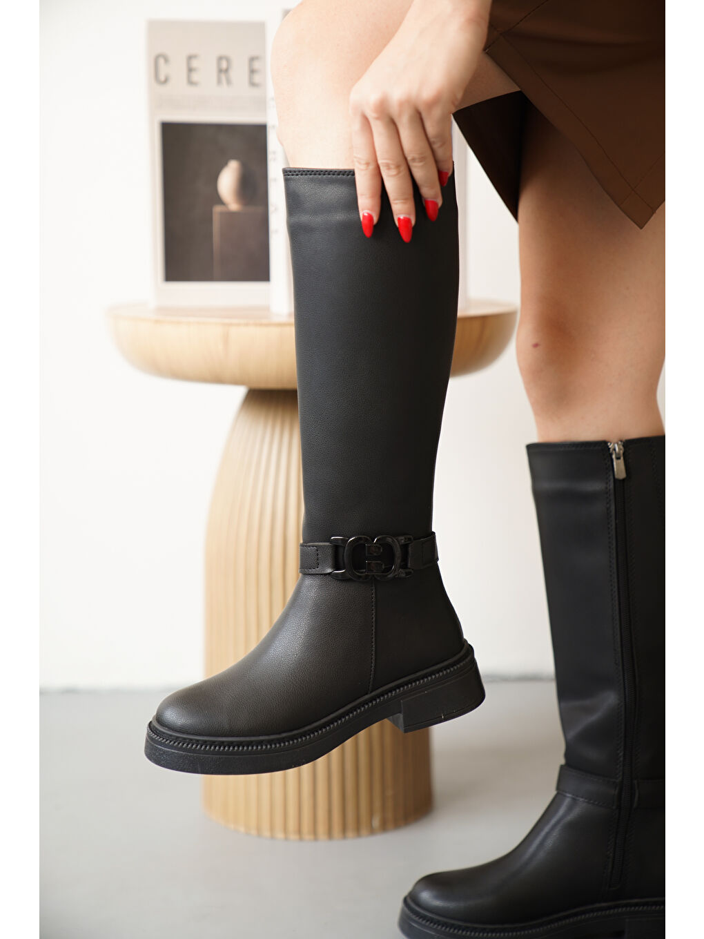 Siyah D942 Soğuk Geçirmez Kışlık Kadın Çizme