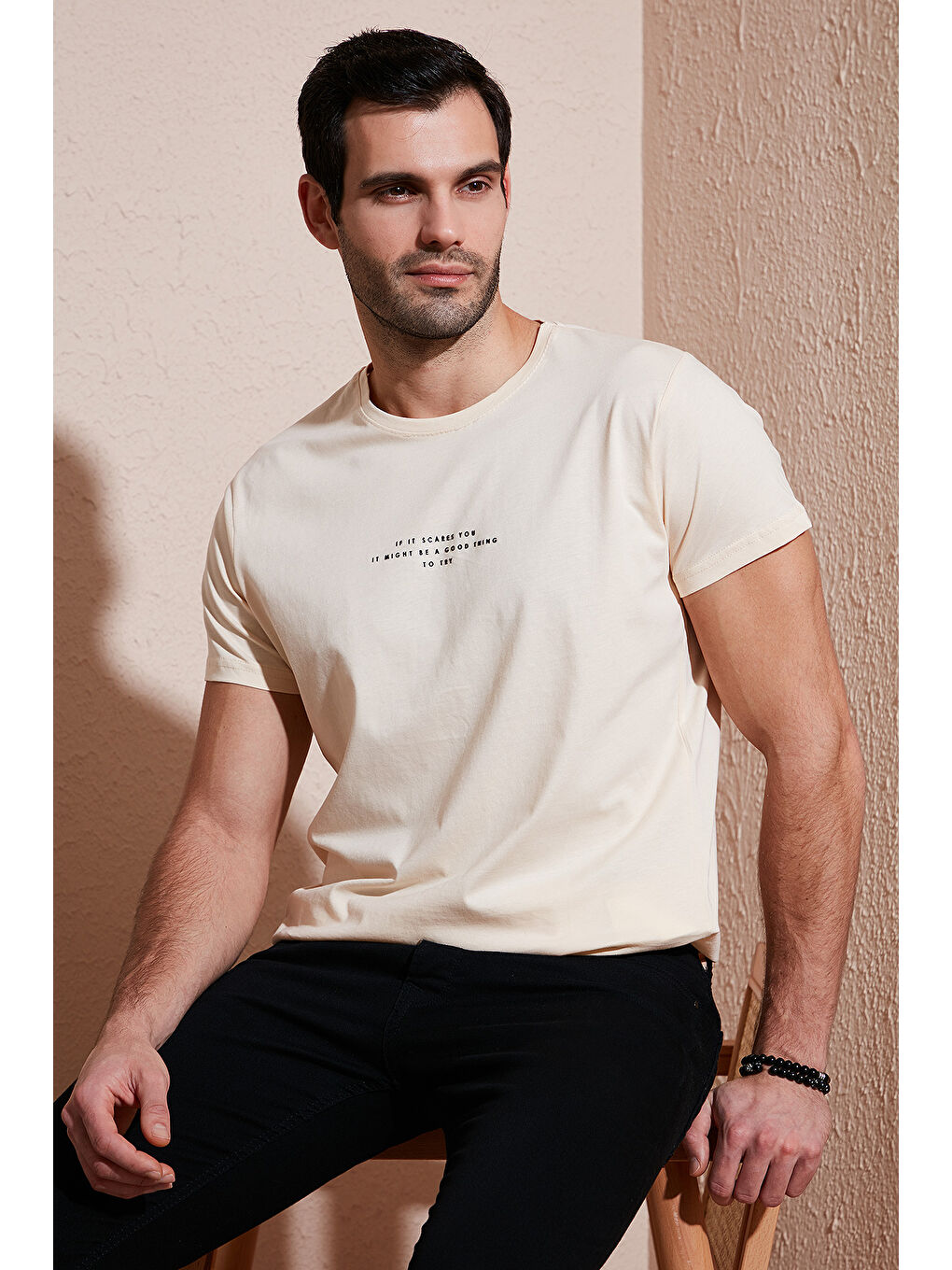 Bej Bisiklet Yaka %100 Pamuk Slim Fit Erkek T Shirt 541IFIT