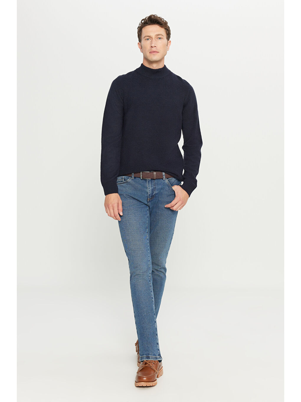 Erkek Lacivert Standart Fit Normal Kesim Yarım Balıkçı Yaka Jakarlı Triko Kazak-1