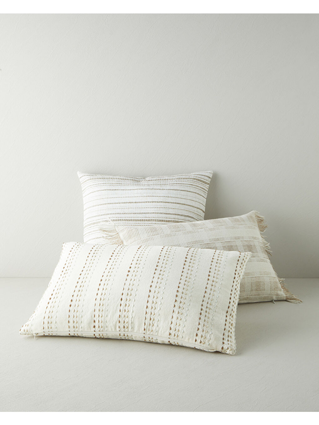 Nostalgia Dolgulu Kırlent 35x50 cm Bej-2