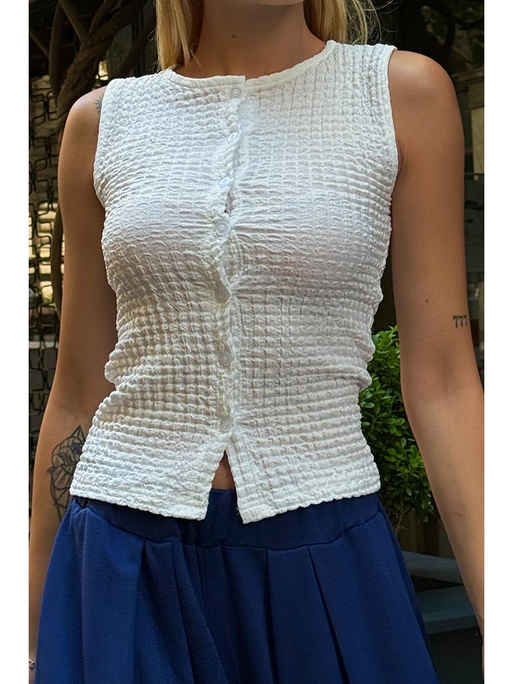 Ekru Bisiklet Yaka Düğmeli Gömlek Bluz-1