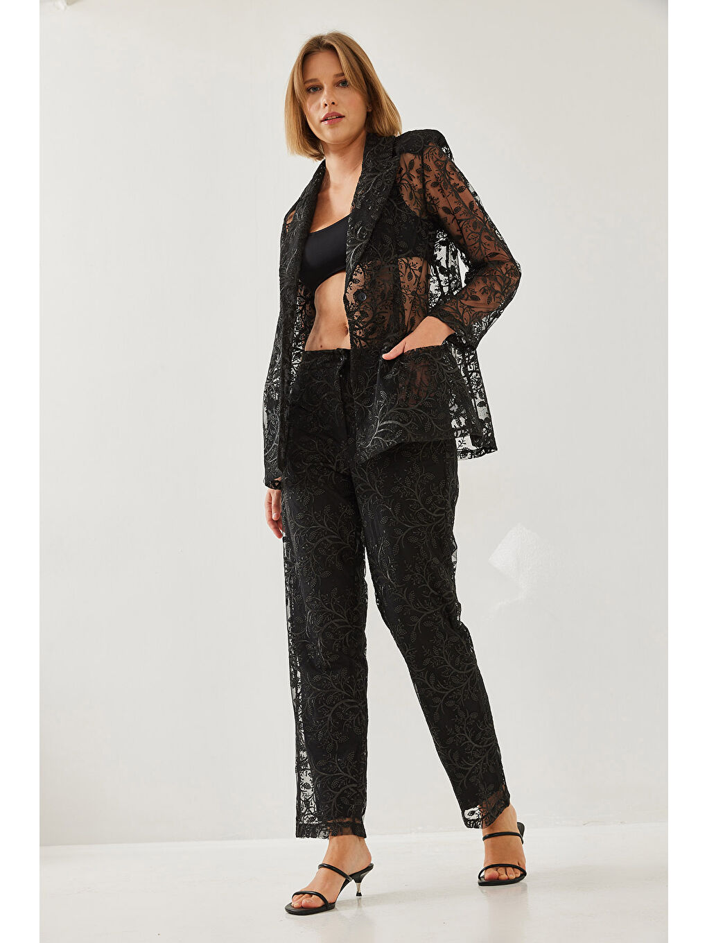 Siyah Kadın Payetli Yarı Şeffaf Dokulu Alt-Üst Takım MBMS-1