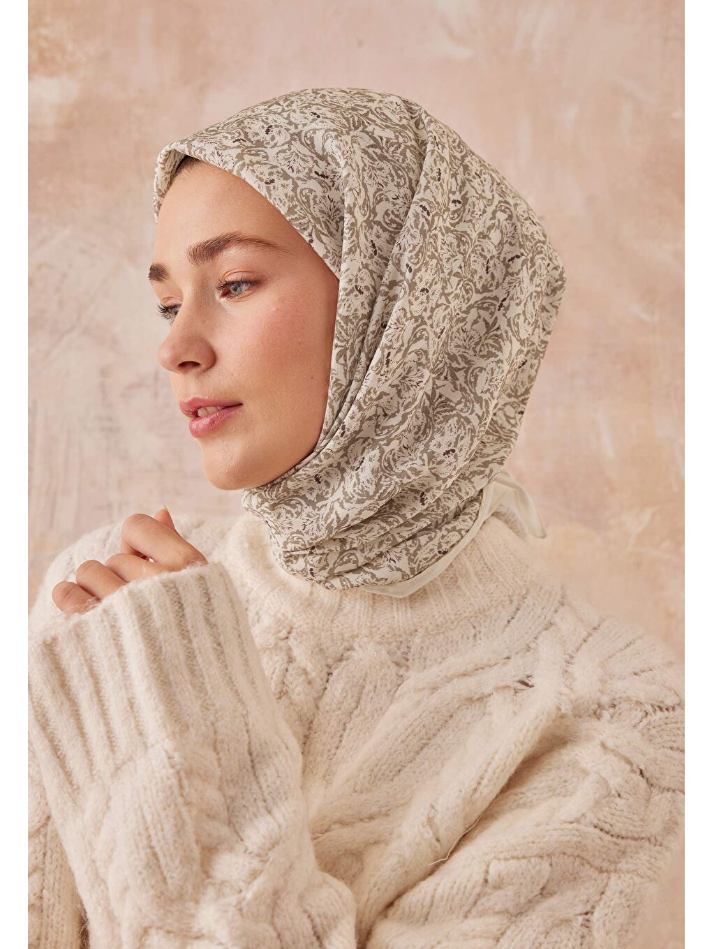 Gri Mıa Desen Pamuk İpek Eşarp Gümüş-3