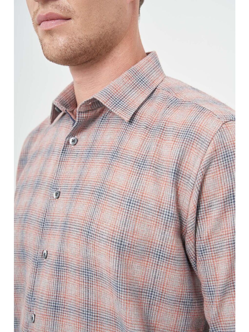 Gri Füme Uzun Kol Ekose Desen Gabardin Sert Yaka Cepsiz Pamuklu Classic Comfort Fit Gömlek 1004245165-3