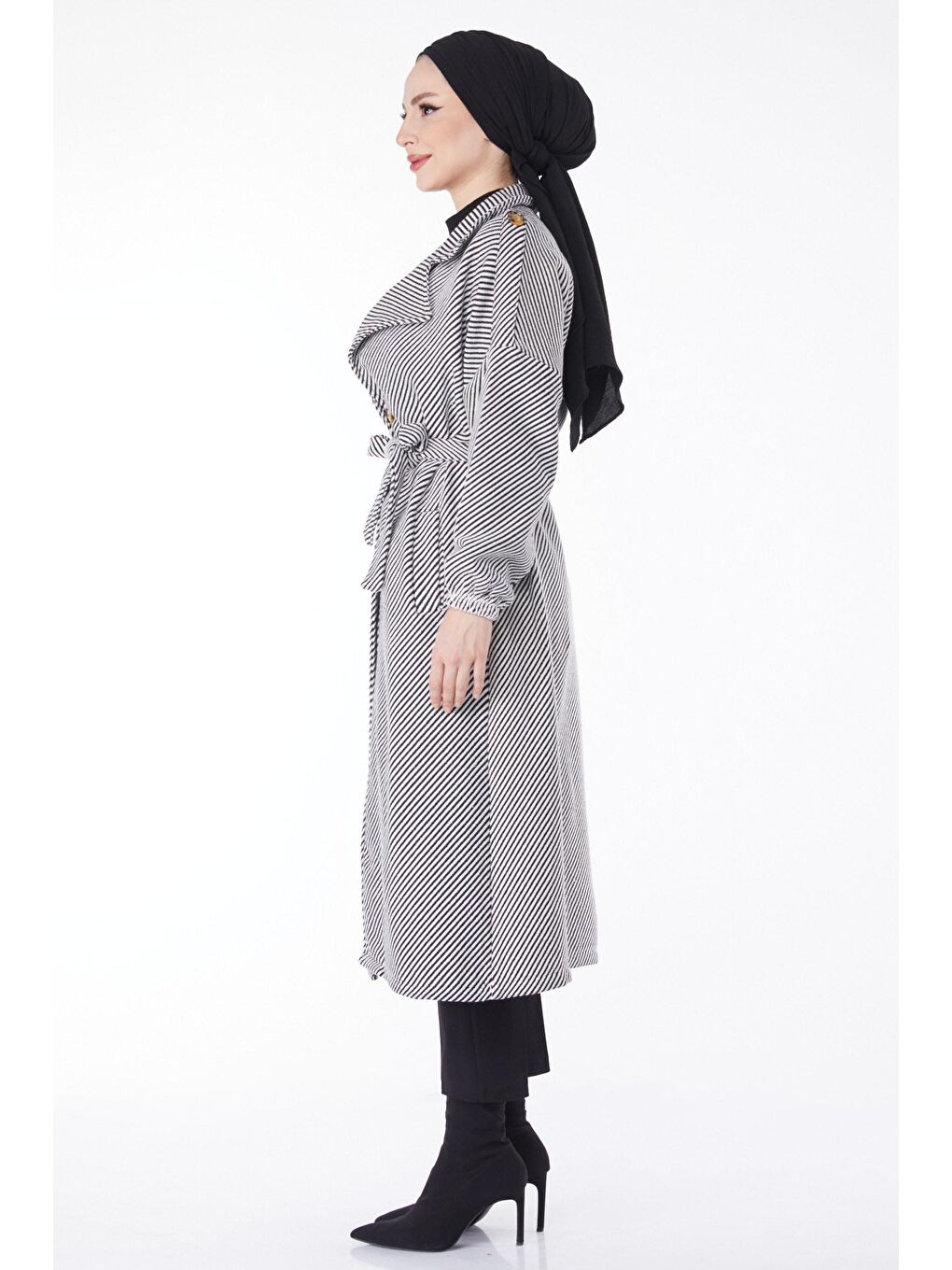 Kruvaze Yaka Kadın Beyaz Kuşaklı Kaşe Kaban - 13132-3