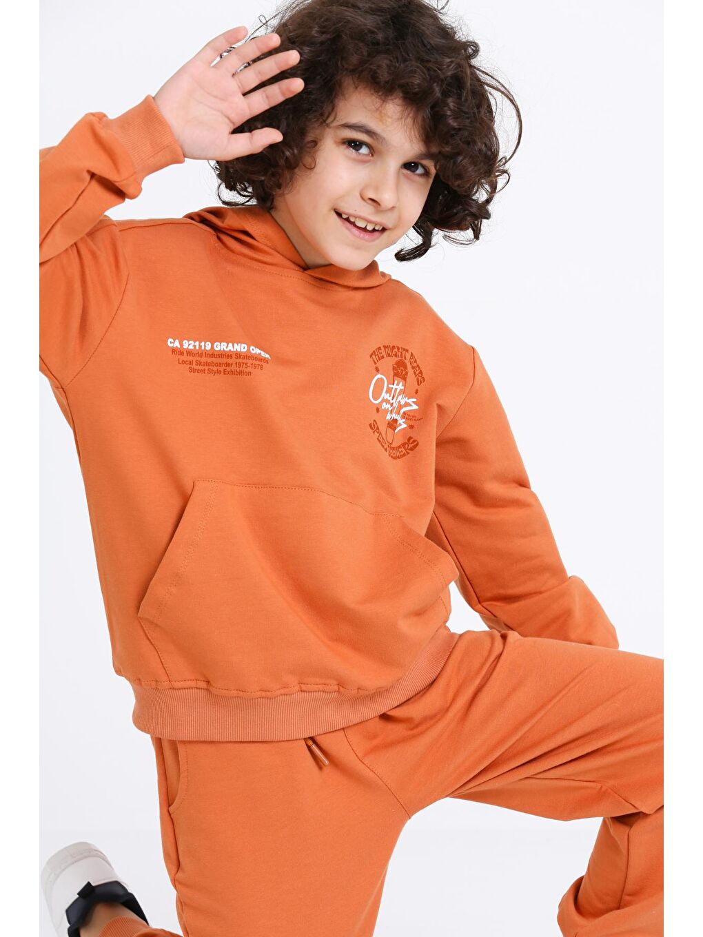 Kahverengi Erkek Çocuk Kiremit The Night Riders Speed Seekers Baskı 5-9 Yaş Takım - 23301-4-3