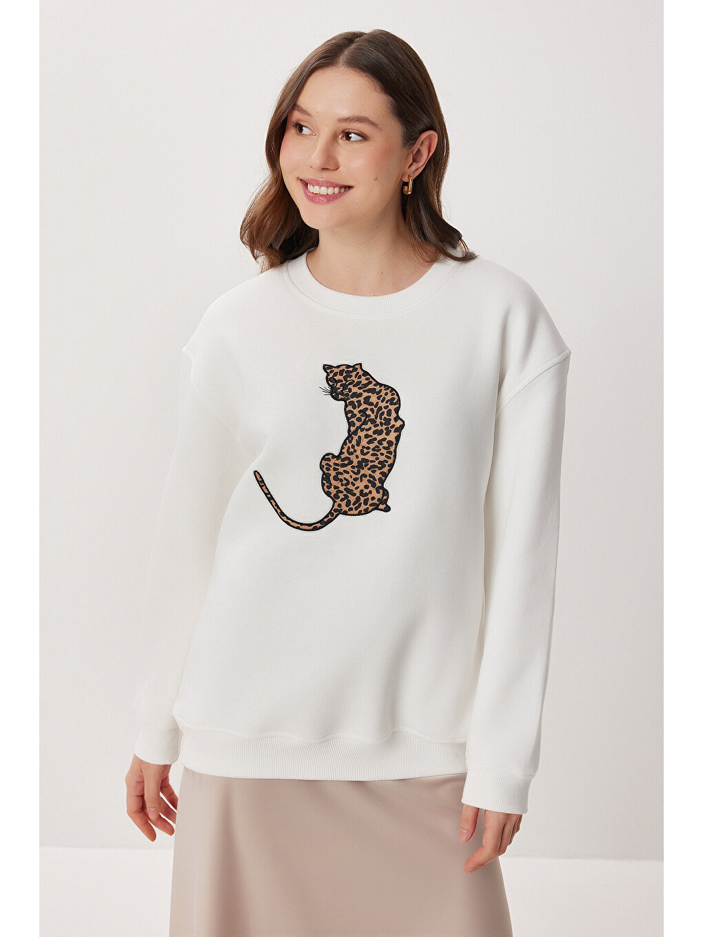 Ekru Leopar Baskılı Oversize Şardonlu Örme Sweatshirt EKRU LMC0078-1