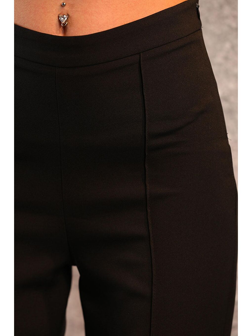 Siyah Kadın Fermuarlı Çimalı Pantolon-5