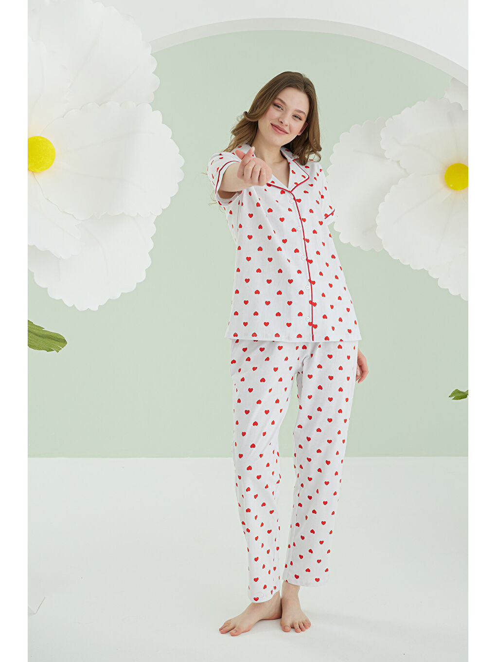 Ekru Kalpli Önden Düğmeli Pijama Takımı