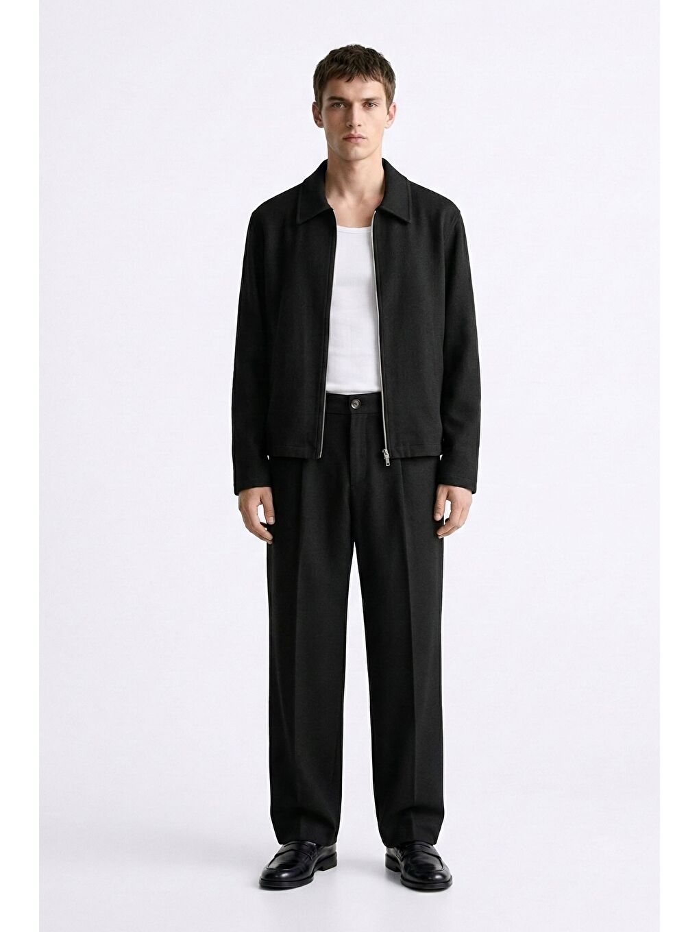 Erkek Relaxed Fit Bol Paça Keten Görünümlü Pileli Pantolon Siyah-2