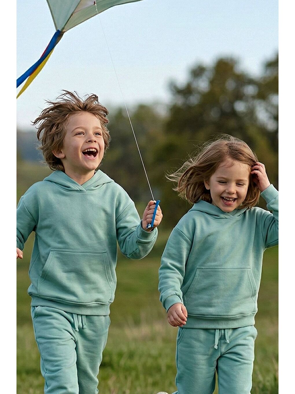 Turkuaz Basic Kapüşonlu Şardonlu Kanguru Cep Detaylı Çocuk Sweatshirt 3-10 Yaş Ekru-2