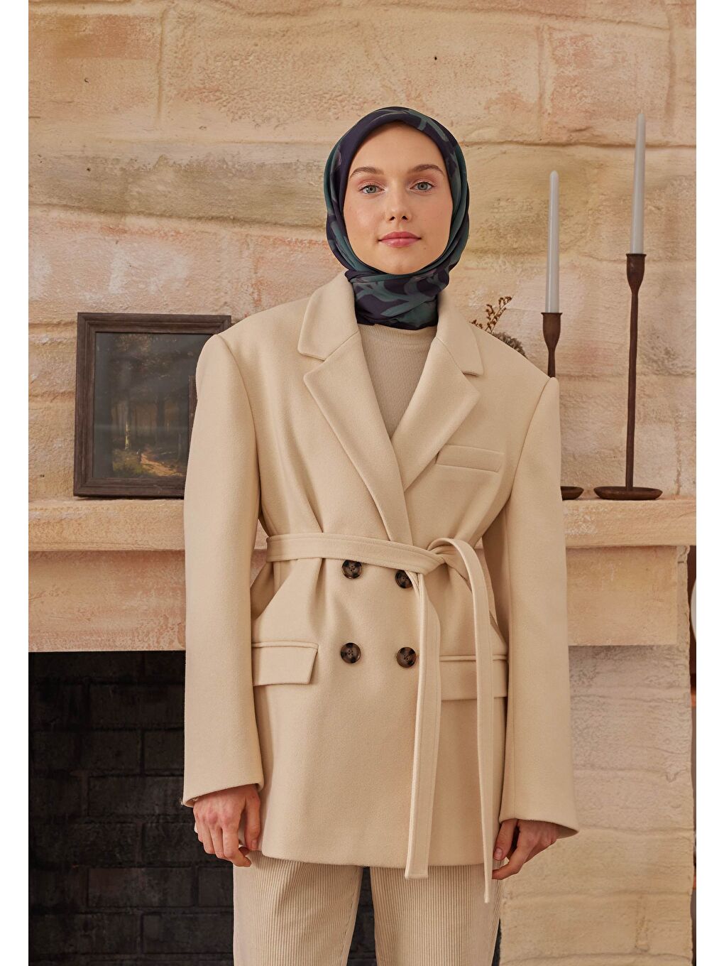 Dark Flower Desen Pamuk İpek Eşarp Lacivert-1