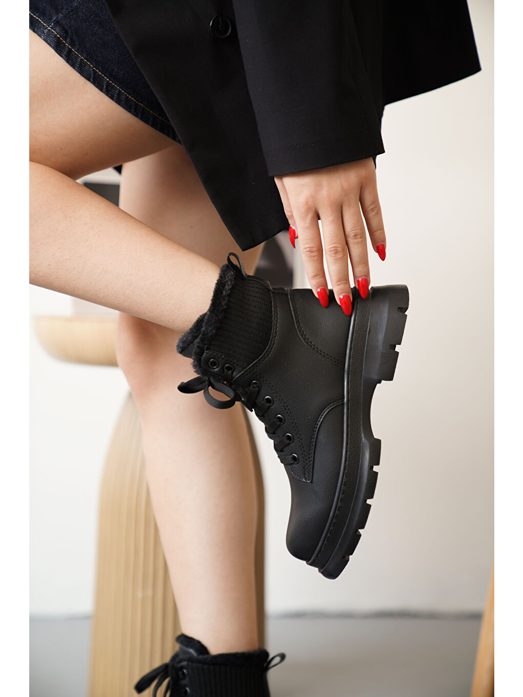 Siyah D0988 Soğuk Geçirmez Kışlık Kadın Bot & Bootie-2