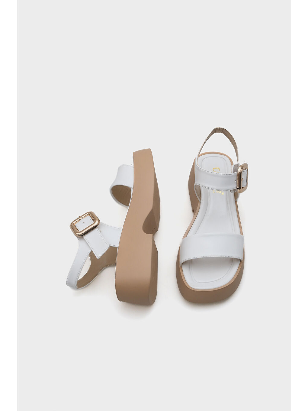 Beyaz Eddie Dolgu Topuklu Tek Bantlı Tokalı Kadın Konfor Sandalet-5