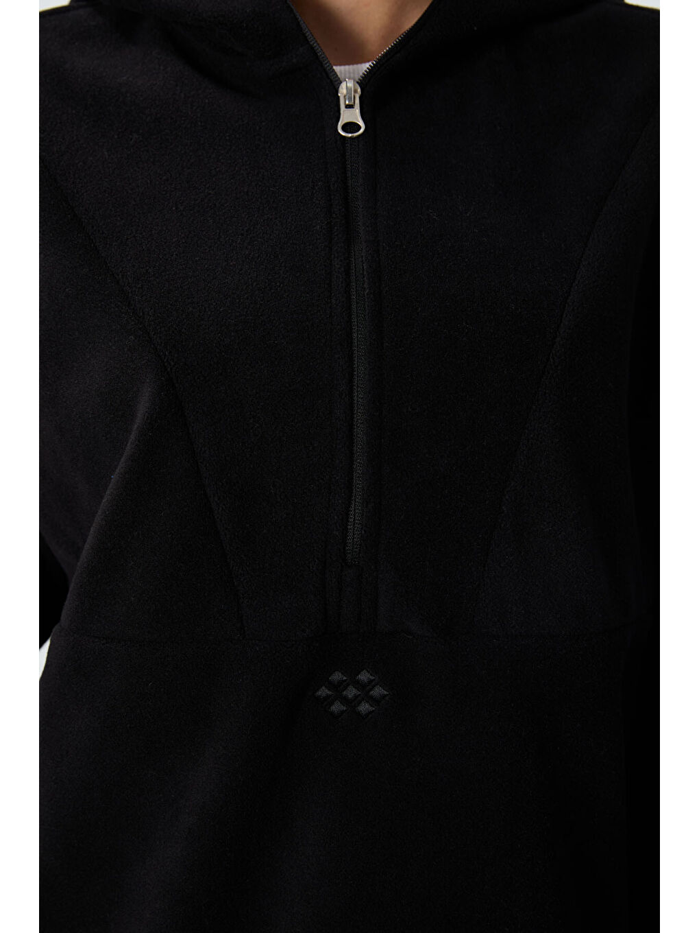 Siyah Kalın Yumuşak Dokulu Kapüşonlu Oversize Nakışlı Polar Kadın Sweatshirt  97286-9