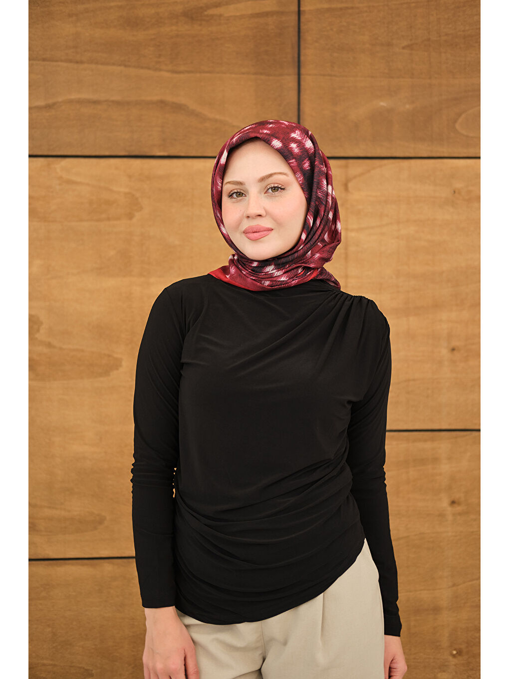 Kadın Uzun Kollu Büzgü Detay Bluz Siyah-4