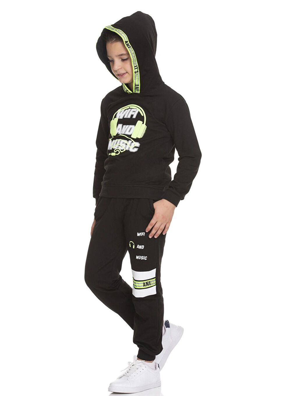 Siyah Wifi Kulaklık Baskılı Takım 51405-1