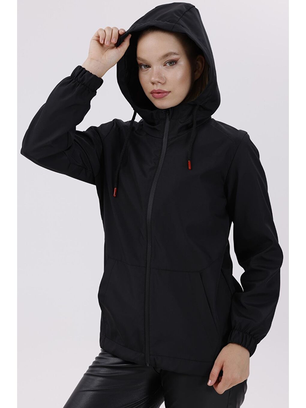Kadın Siyah Su Geçirmez Ve Rüzgara Dayanıklı Astarlı Kapüşonlu Yağmurluk - Rüzgarlık-1