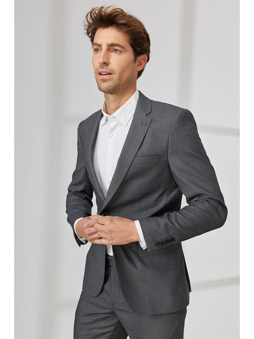 Erkek Antrasit Regular Fit Geniş Kesim Mono Yaka Armürlü Takım Elbise-1