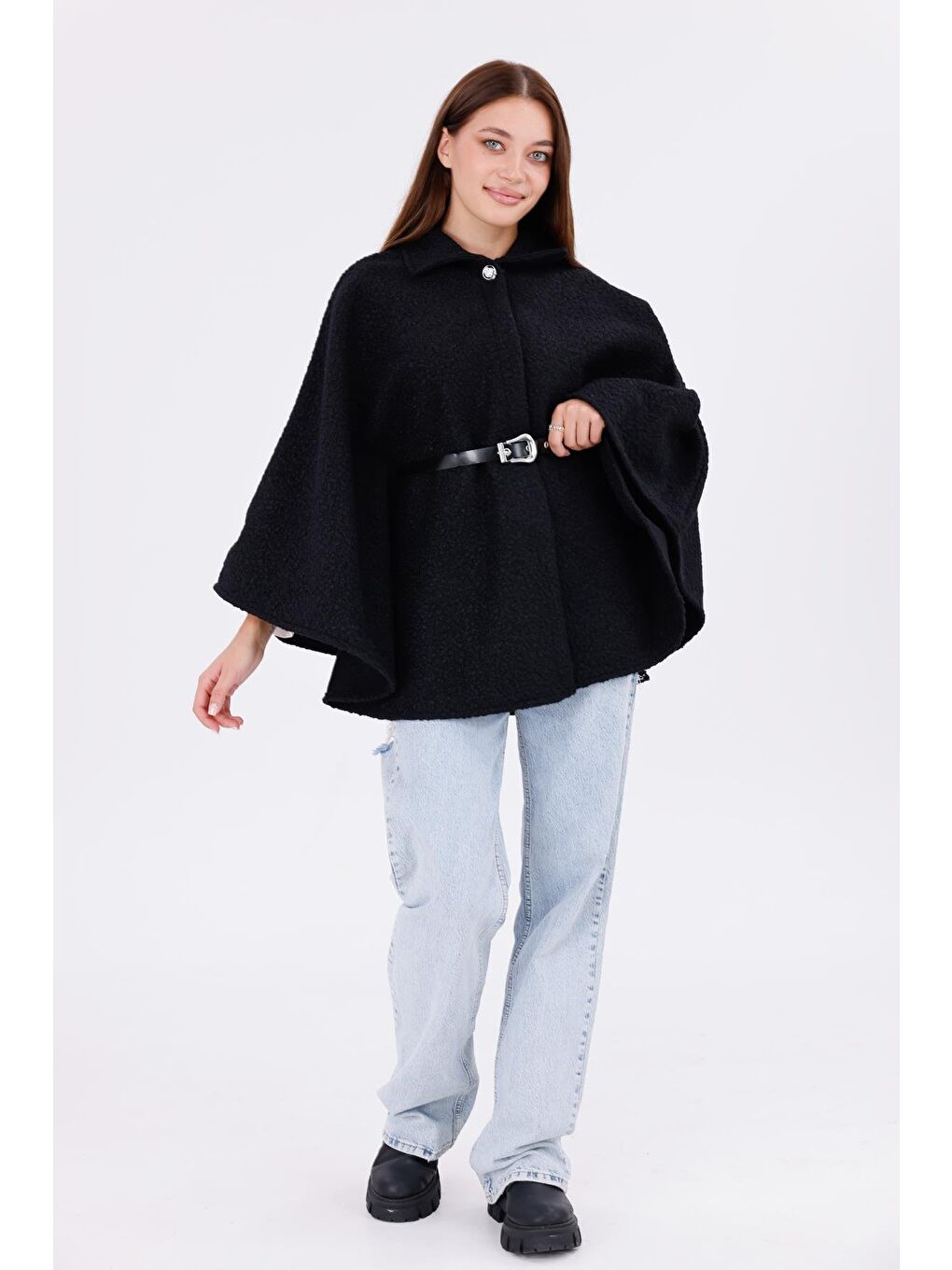 Siyah Kadın Buklet Kumaşlı Tokalı Bel Detaylı Panço – Sıcak Tutan Trend Kışlık Dış Giyim-5