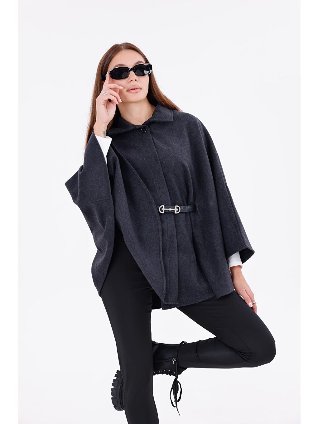 Antrasit Kadın Tok Duruşlu Pelüş Panço – Tokalı Bel Detaylı Sıcak Tutan Kışlık Dış Giyim-4