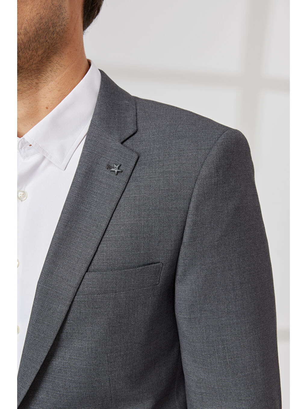 Erkek Antrasit Regular Fit Geniş Kesim Mono Yaka Armürlü Takım Elbise-2